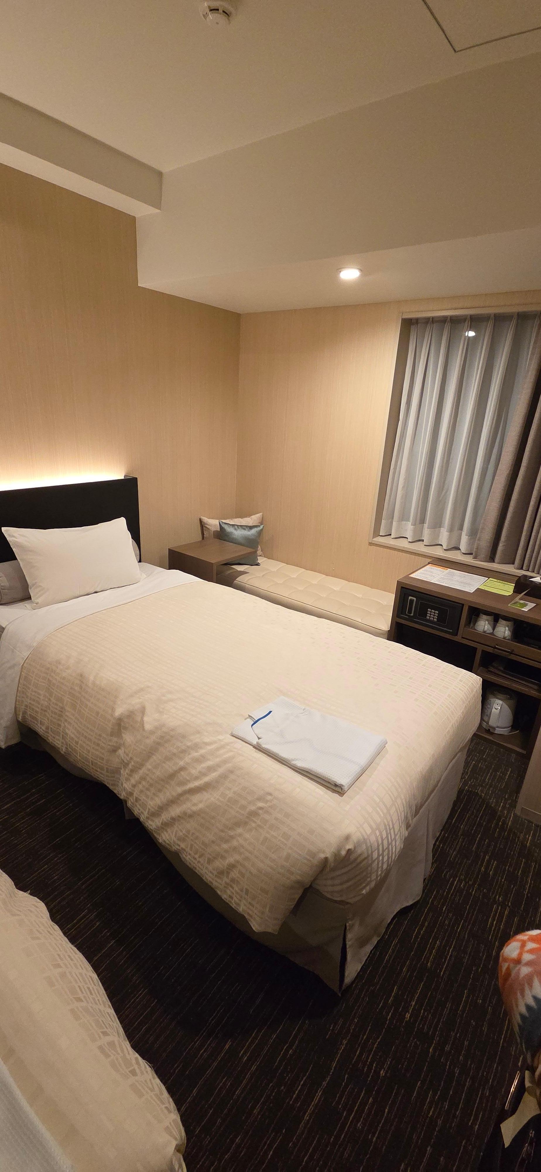 Small sude couch perfect for luggage 