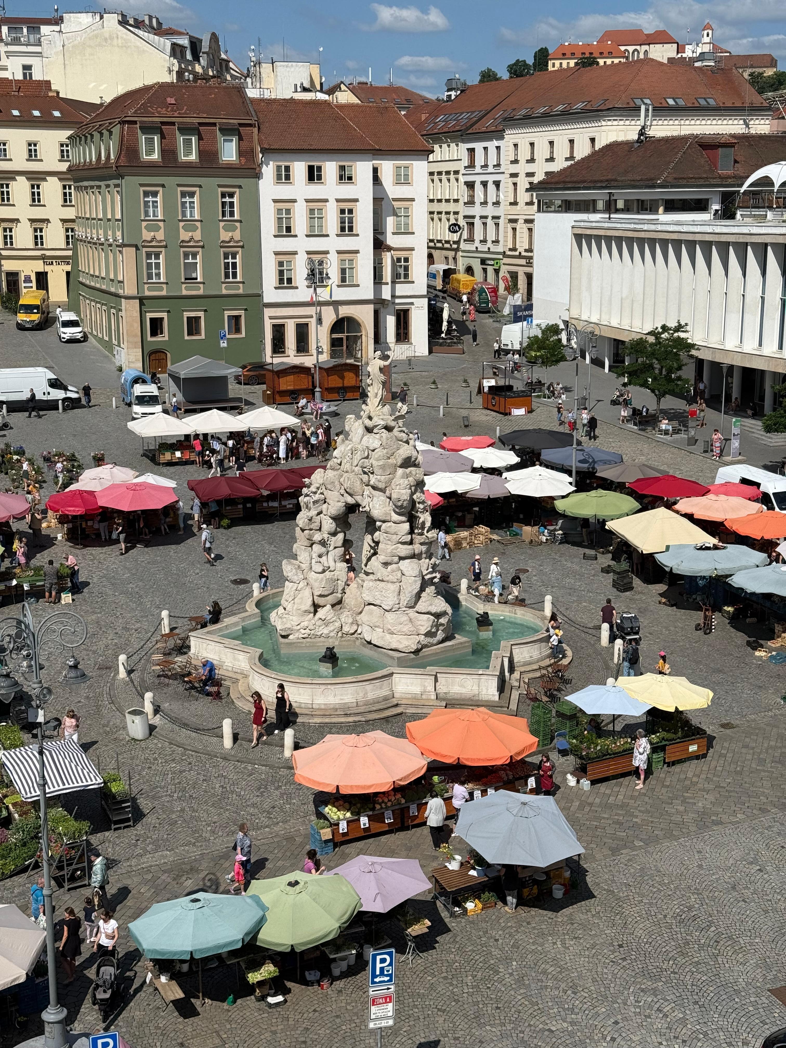 Daily market