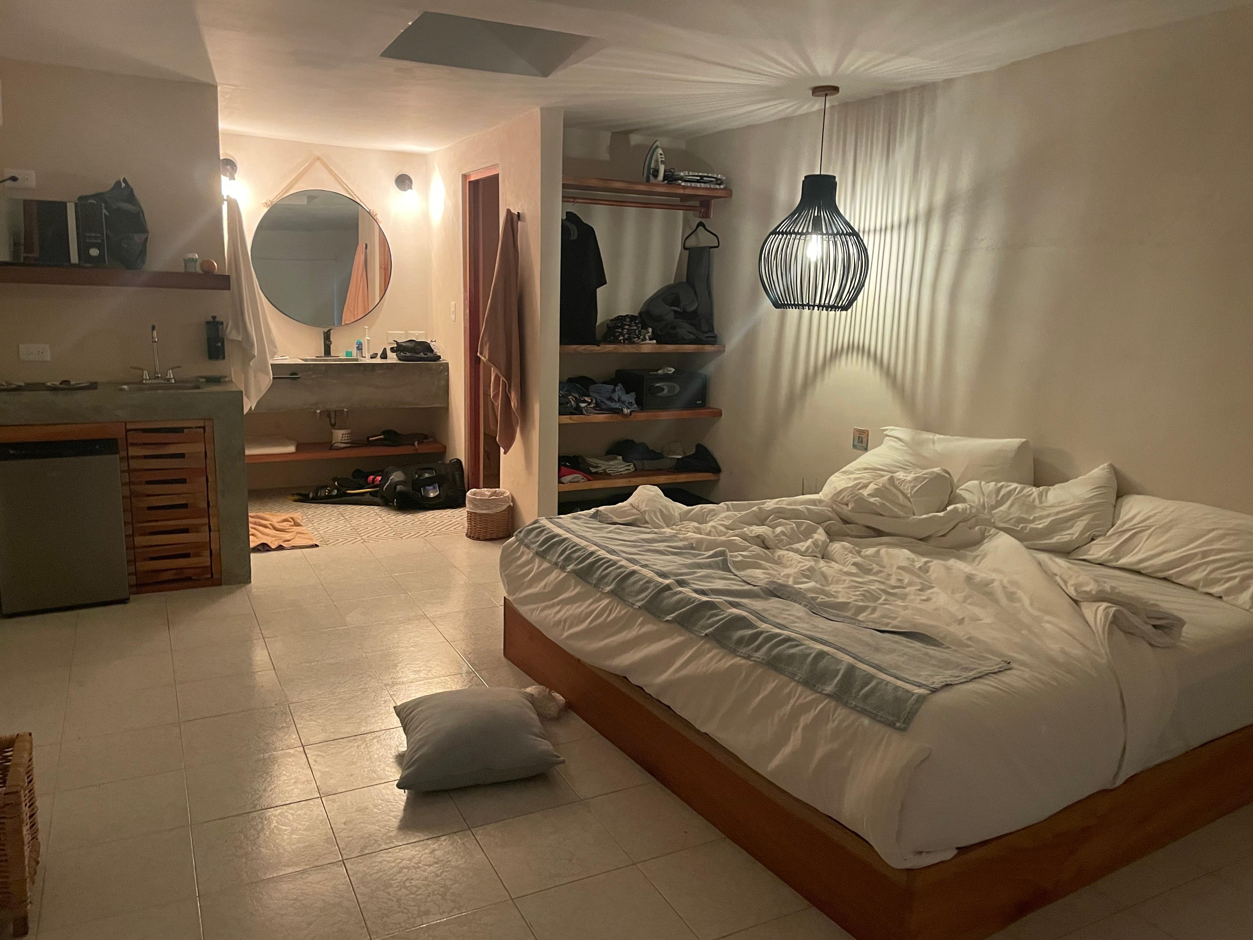 Very comfy bed and the kitchenette was really nice to have and practical. 