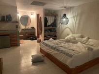 Very comfy bed and the kitchenette was really nice to have and practical.