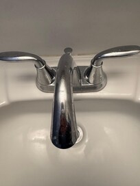Dirty faucet/sink