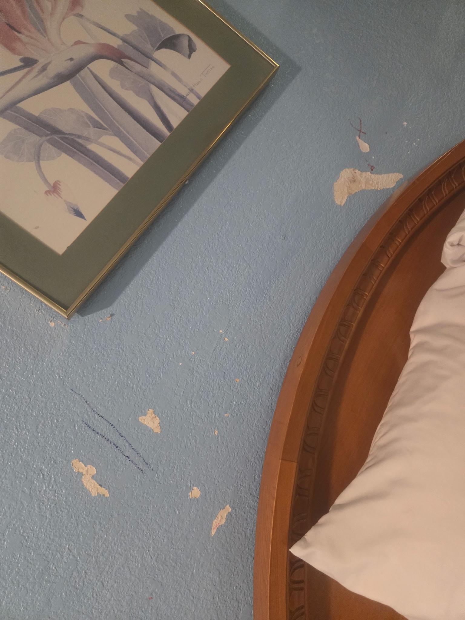 Another dirty chippedup wall