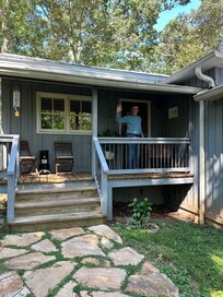 Picture of the outside of the cottage.