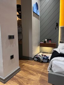 We were only two people and we had to take turns to go to the kitchen place, it was so tight.