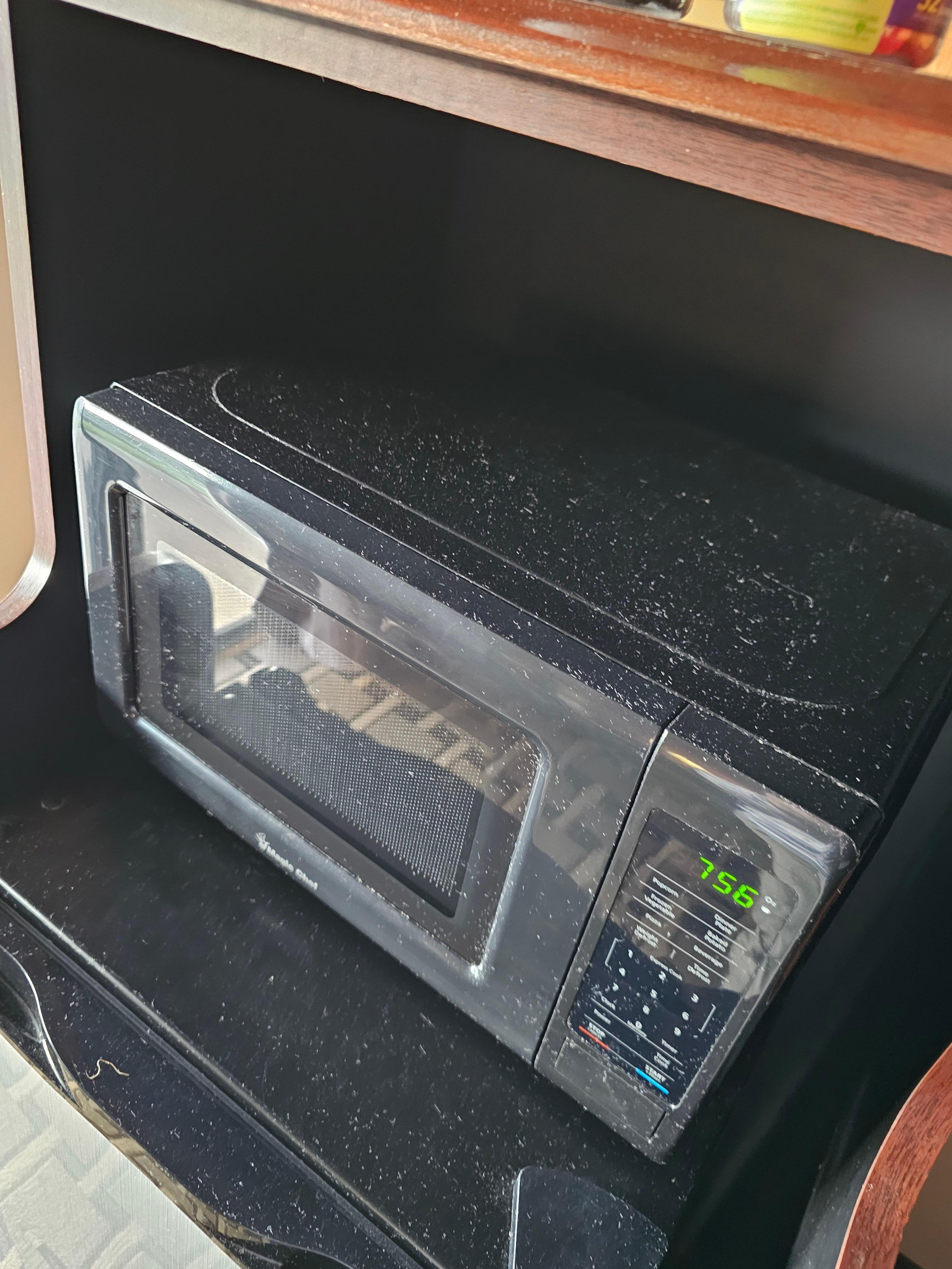 The whole room was covered in dust