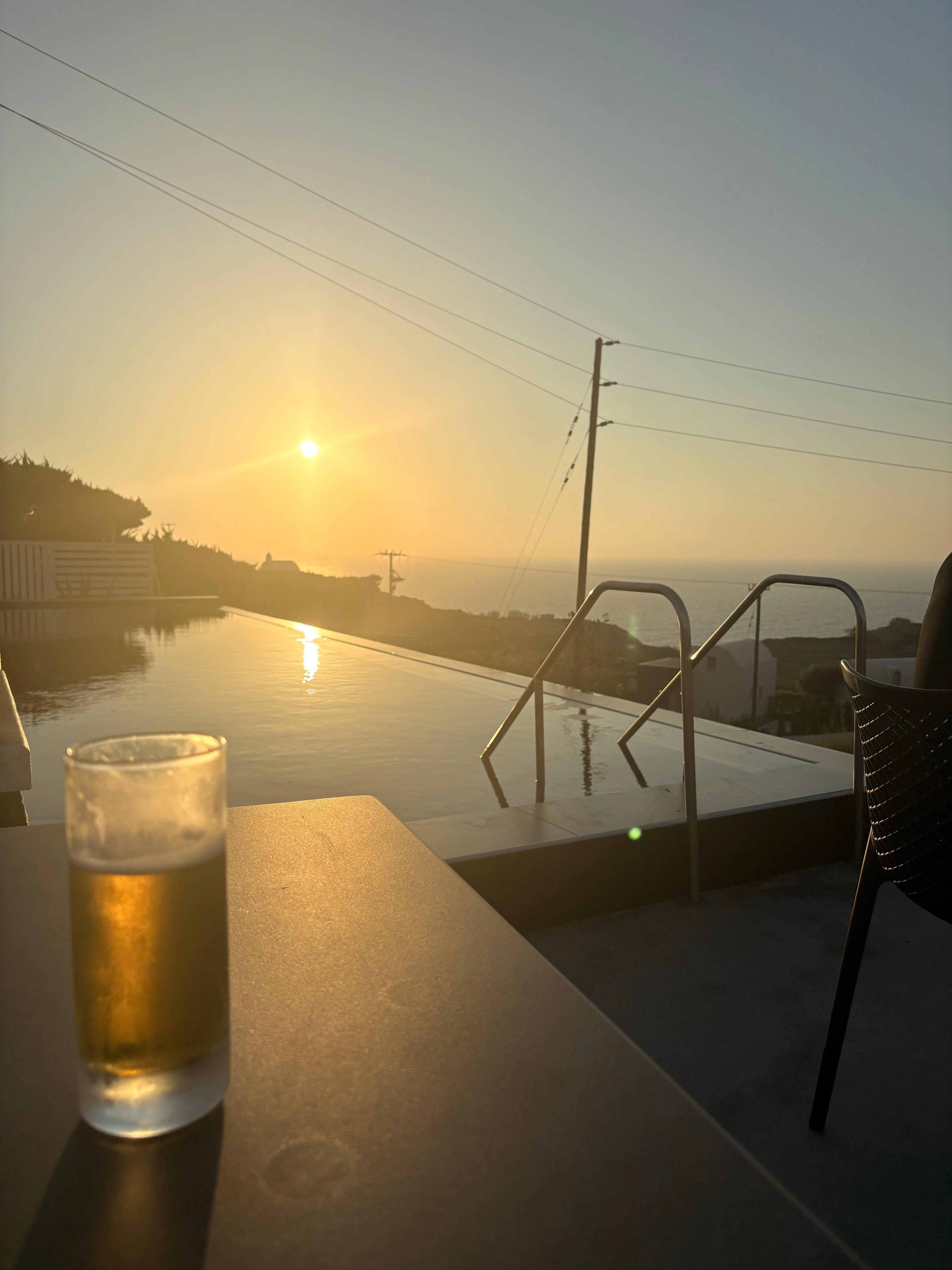 Por do sol da piscina de baixo 