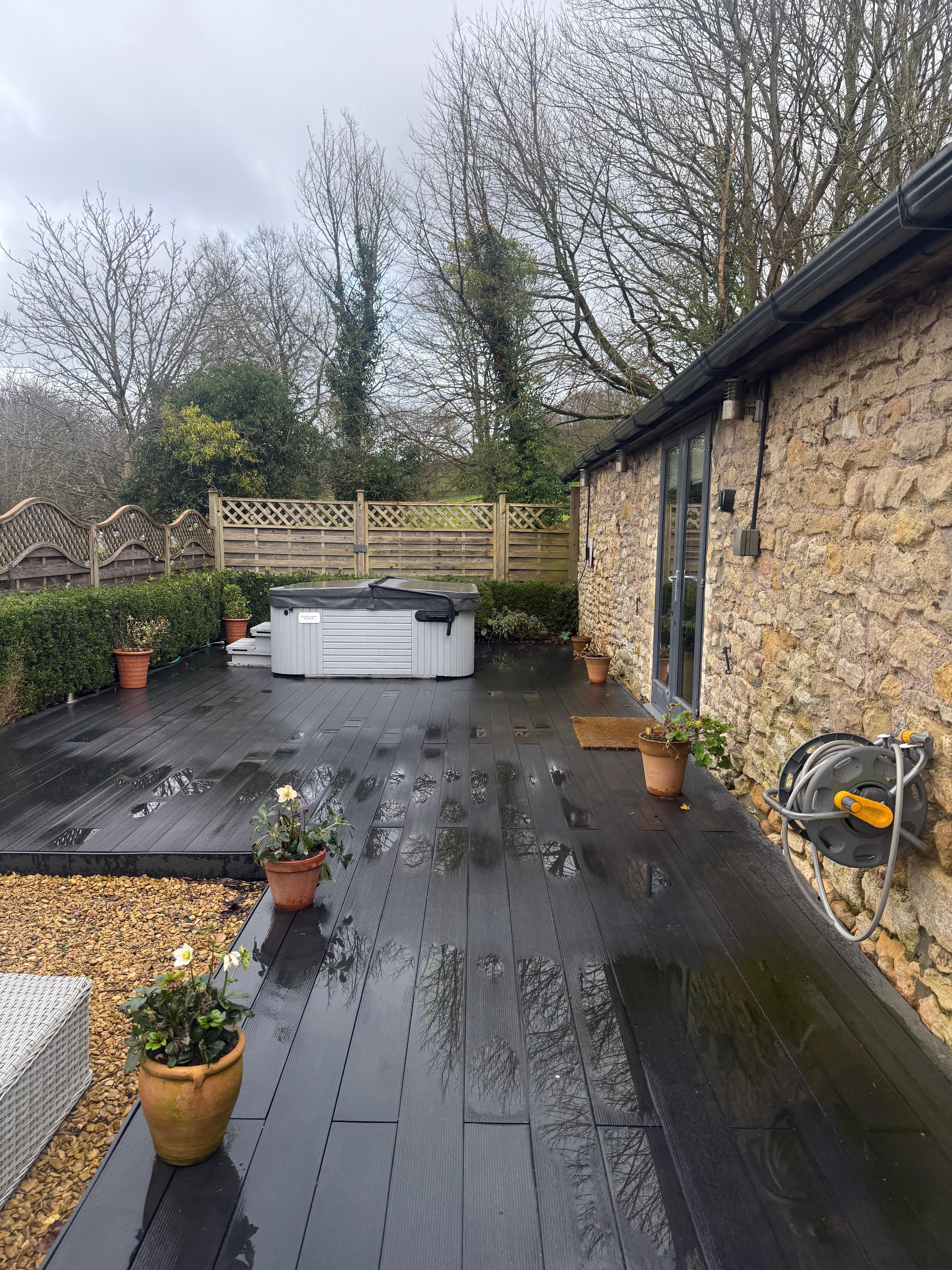 Entrance to property / front garden with hot tub