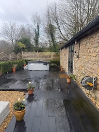 Entrance to property / front garden with hot tub