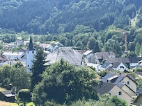 Uitzichtpunt bij het dorpje Densborn