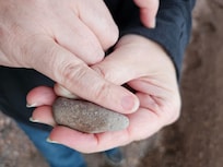 Finger rock!