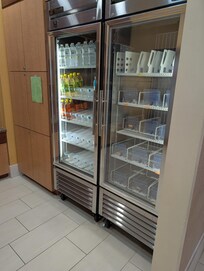 Store empty