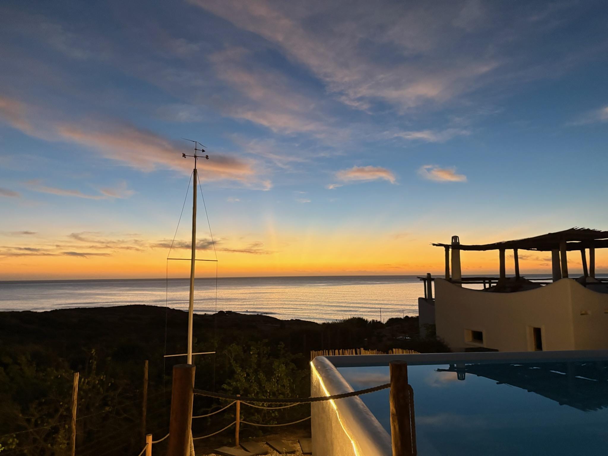 Beautiful view of the sun rising 