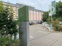Hotelfrontansicht