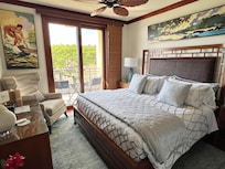 Master bedroom. Furnishings & bedding were amazing.