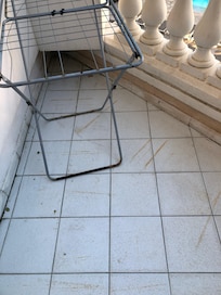 Old dry rack rusting