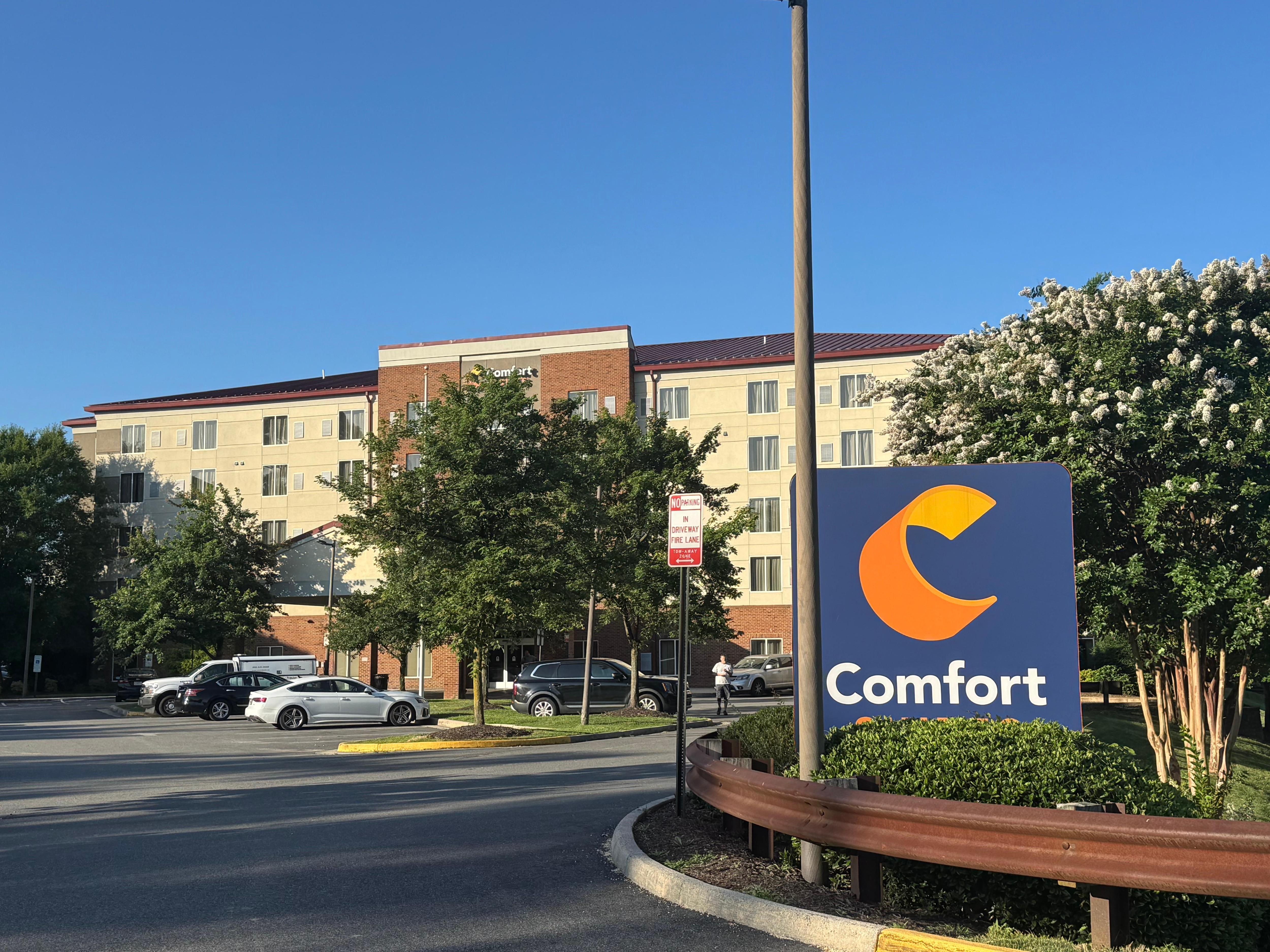 Clean, conveniently located. Lots of parking.