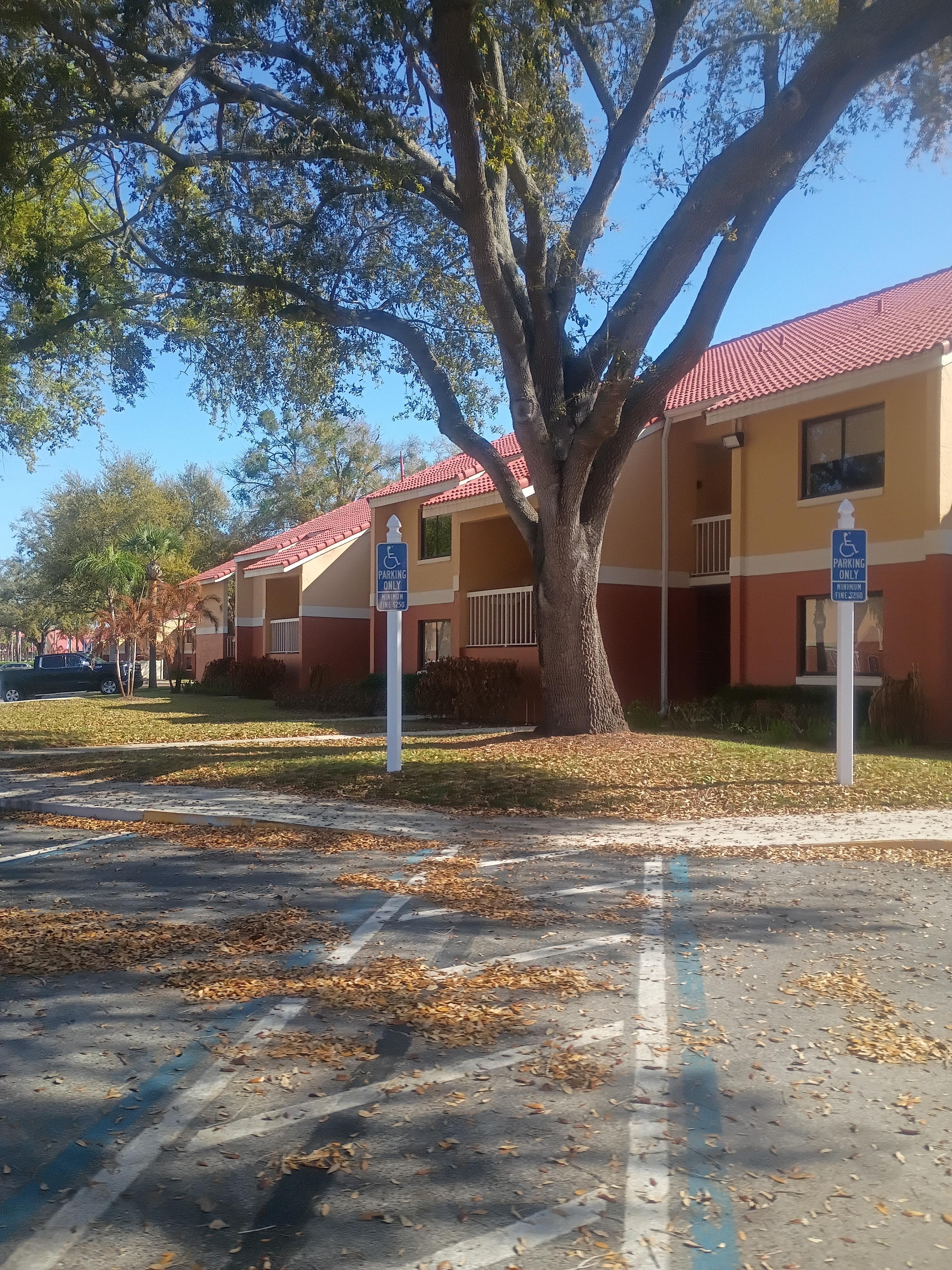 Parking to villas there are stairs and elevators available and also carts to take your belongs to your room. 
