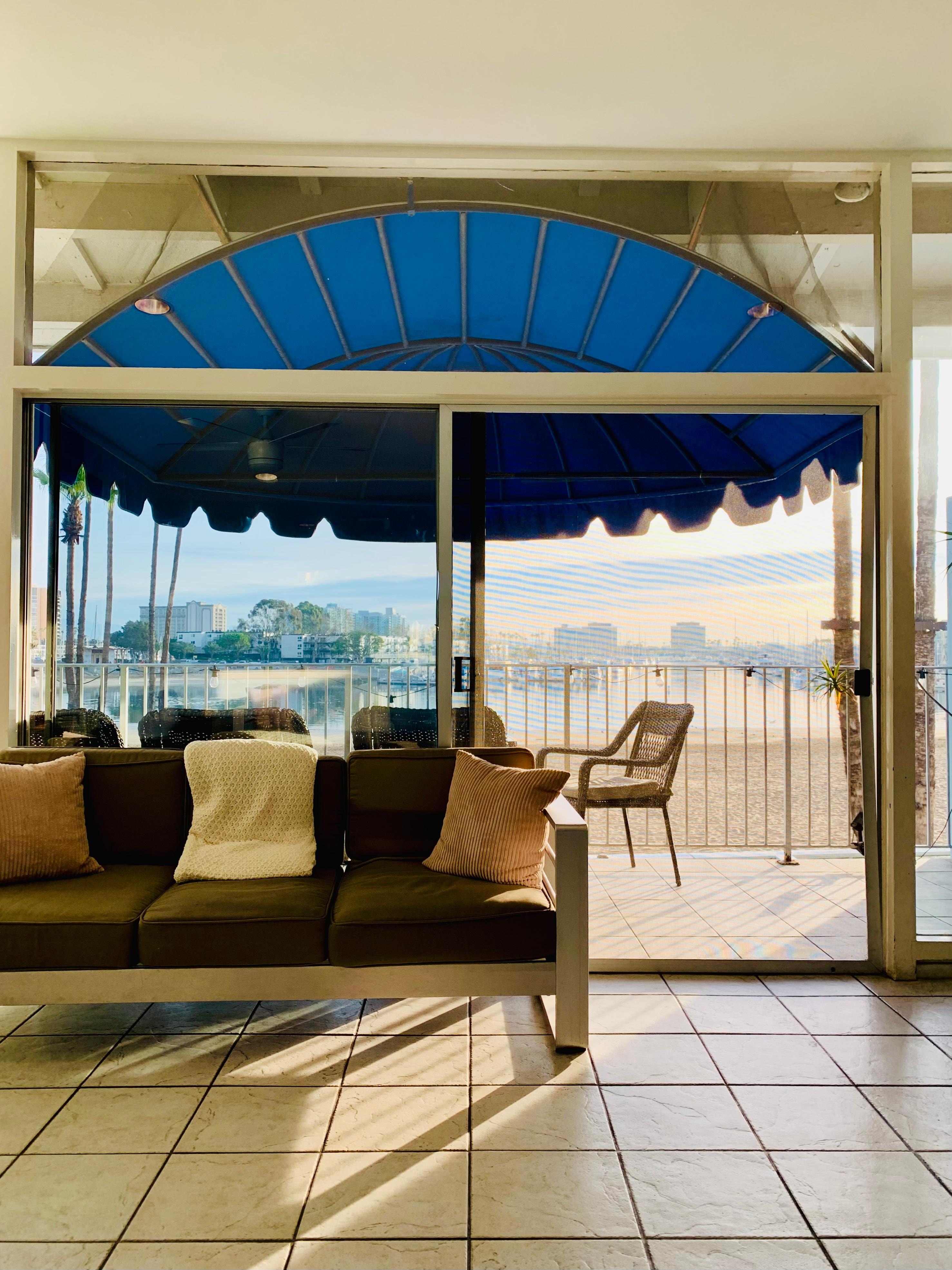 ロビーからビーチは目の前