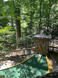 Hillbilly Golf in Gatlinburg