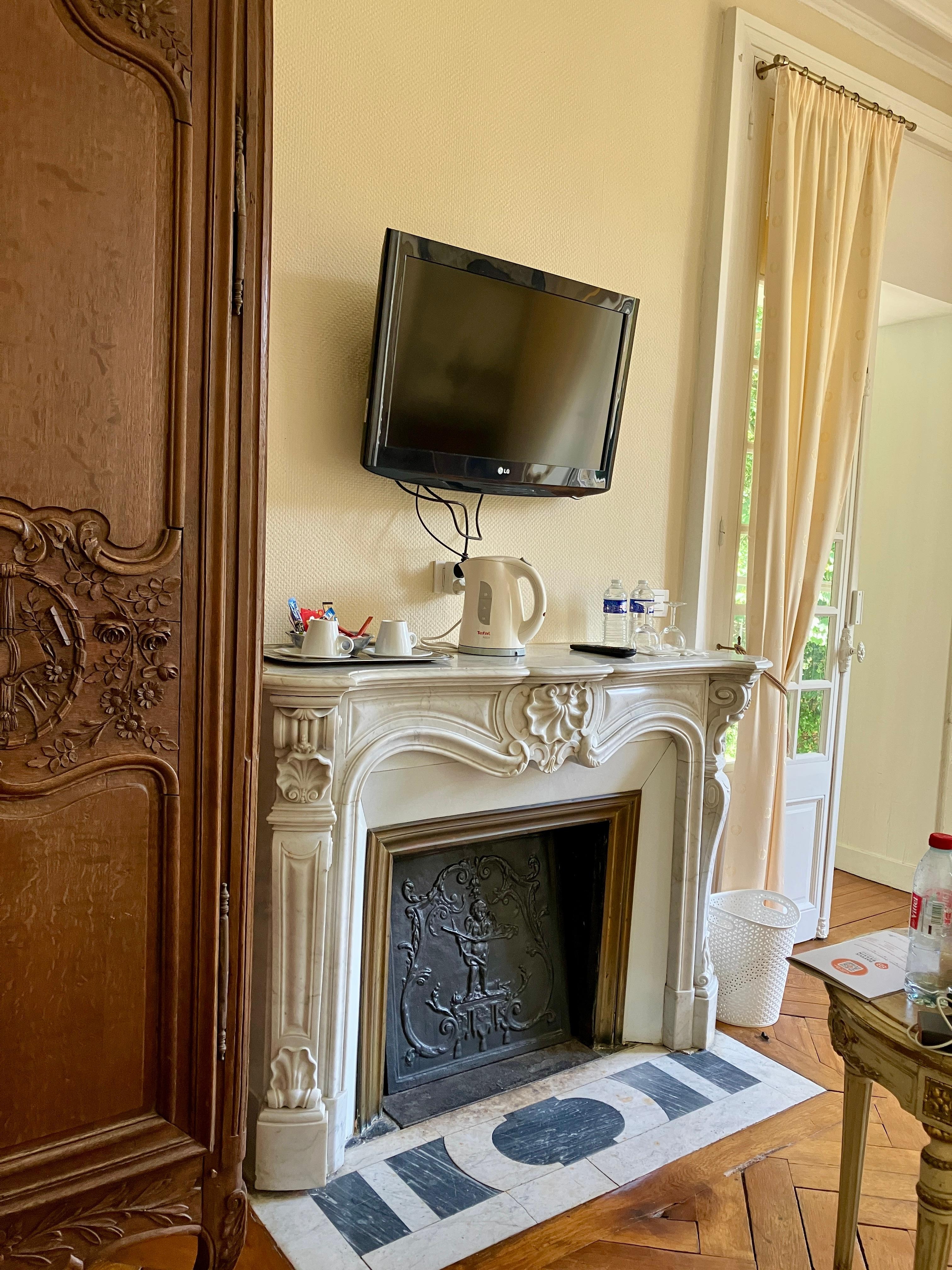 Jr suite fireplace
