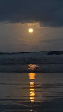 Moonrise from the beach