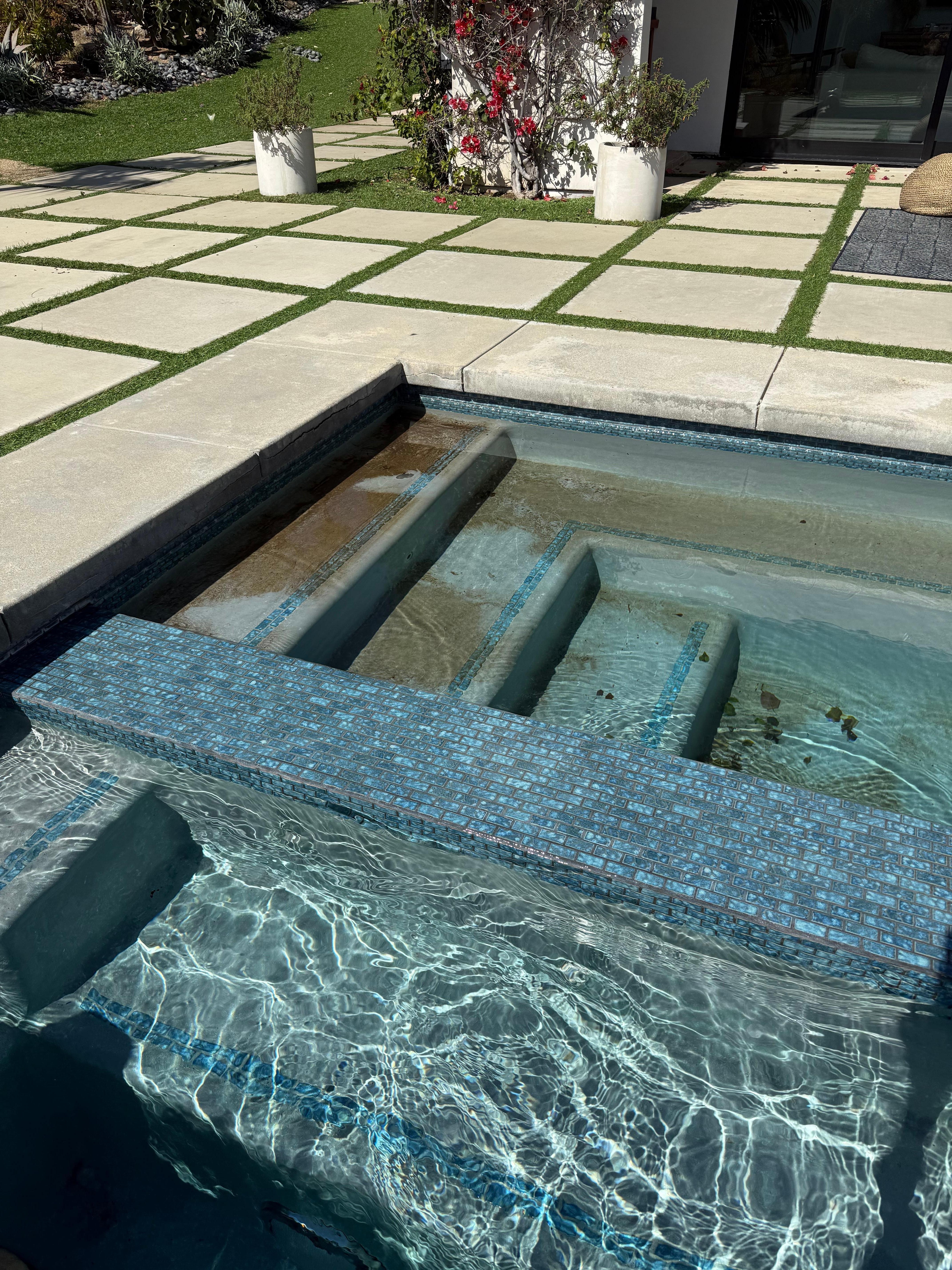 Spa and pool area as found during our stay.