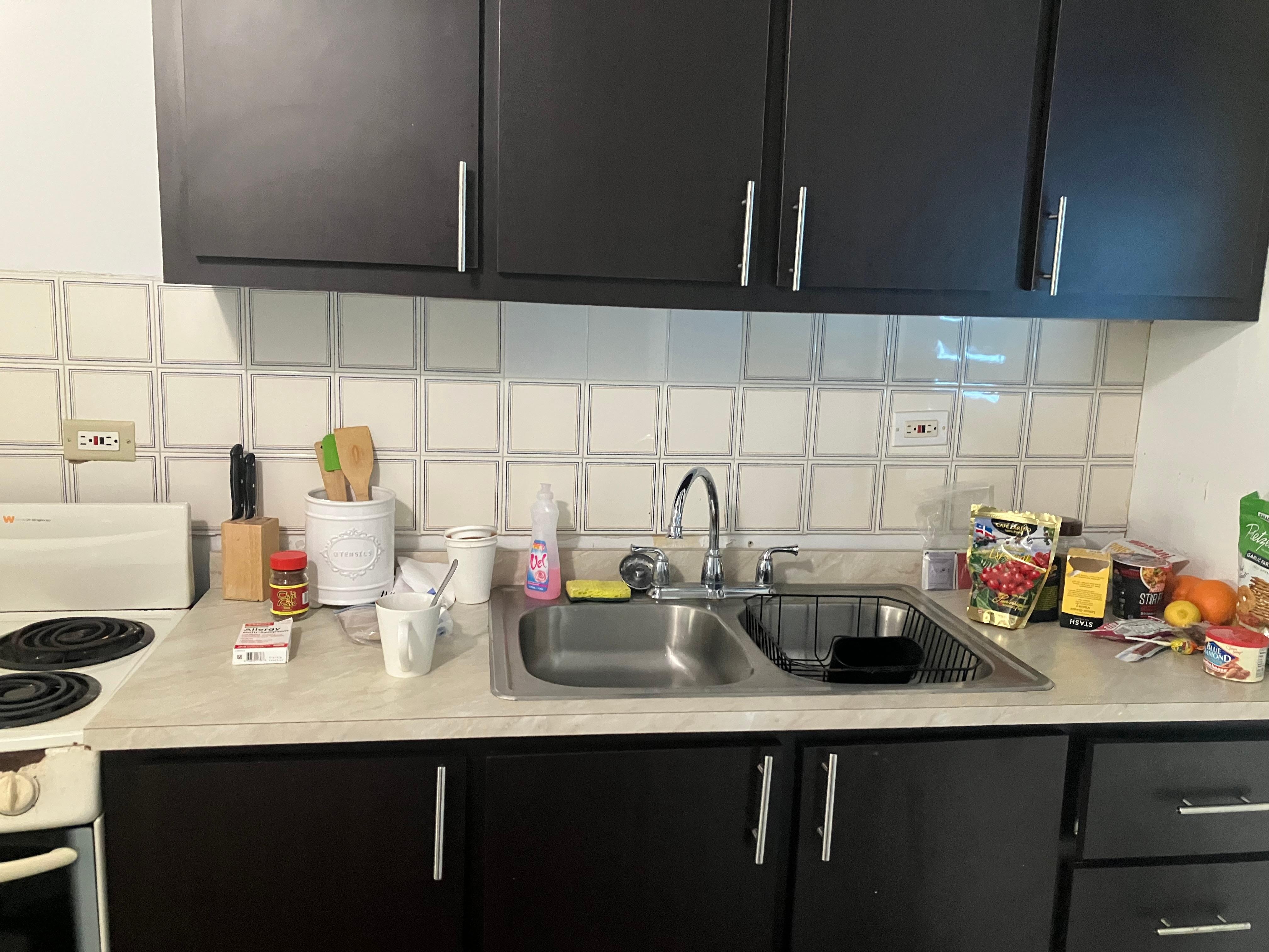 Notice the microwave and coffee maker are not present. 