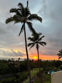 Gorgeous sunset view from the lanai!