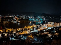 ルーフトップバーから見た尾道の夜景