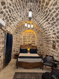 Sumar Room