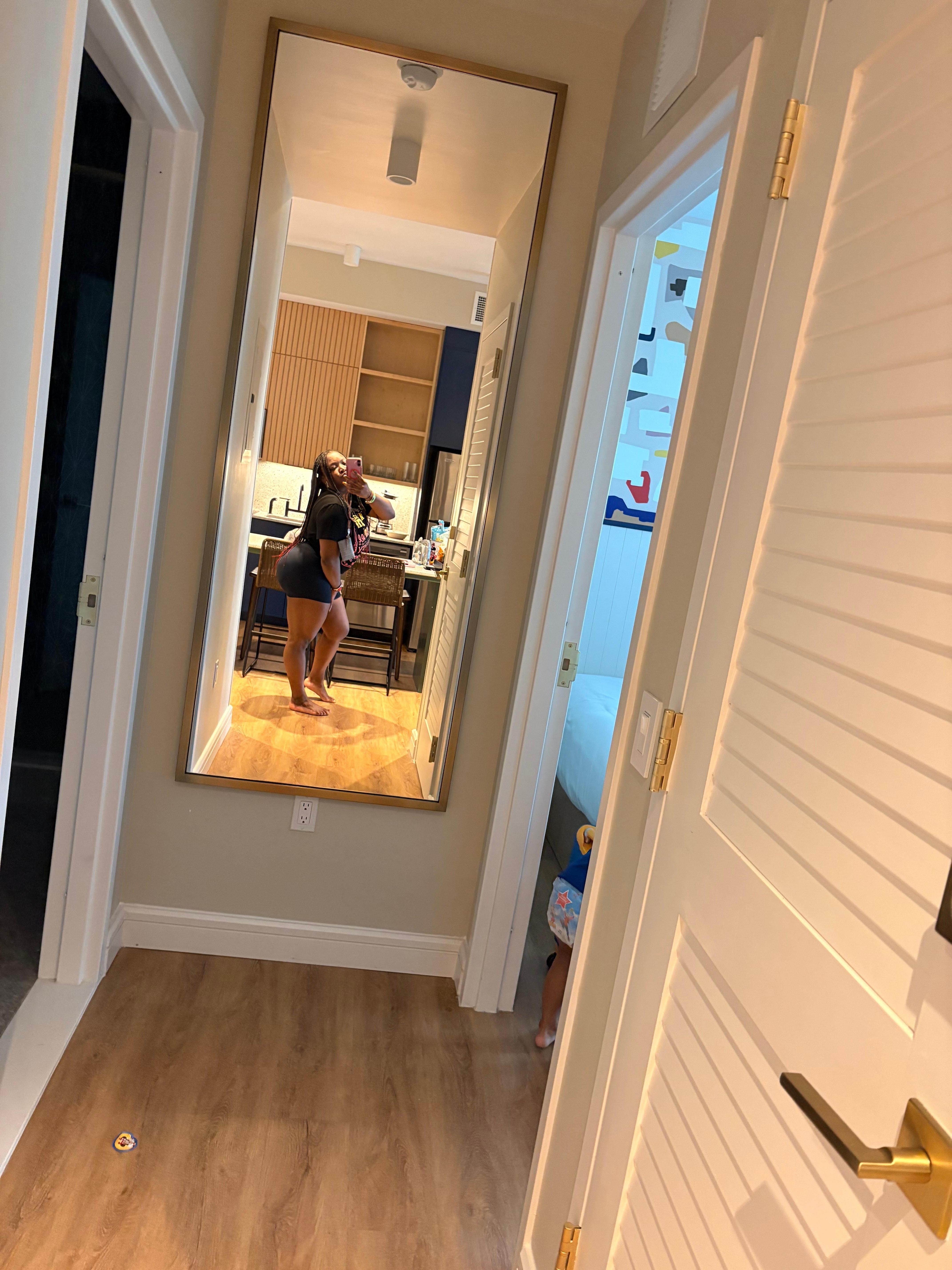 Amazing big 2 bedroom suite this is the hallway divided the bathroom and kids room 