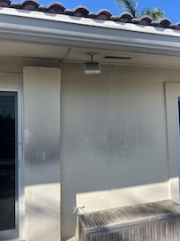 Most outdoor walls have heavy stains, mold and chipped paint.