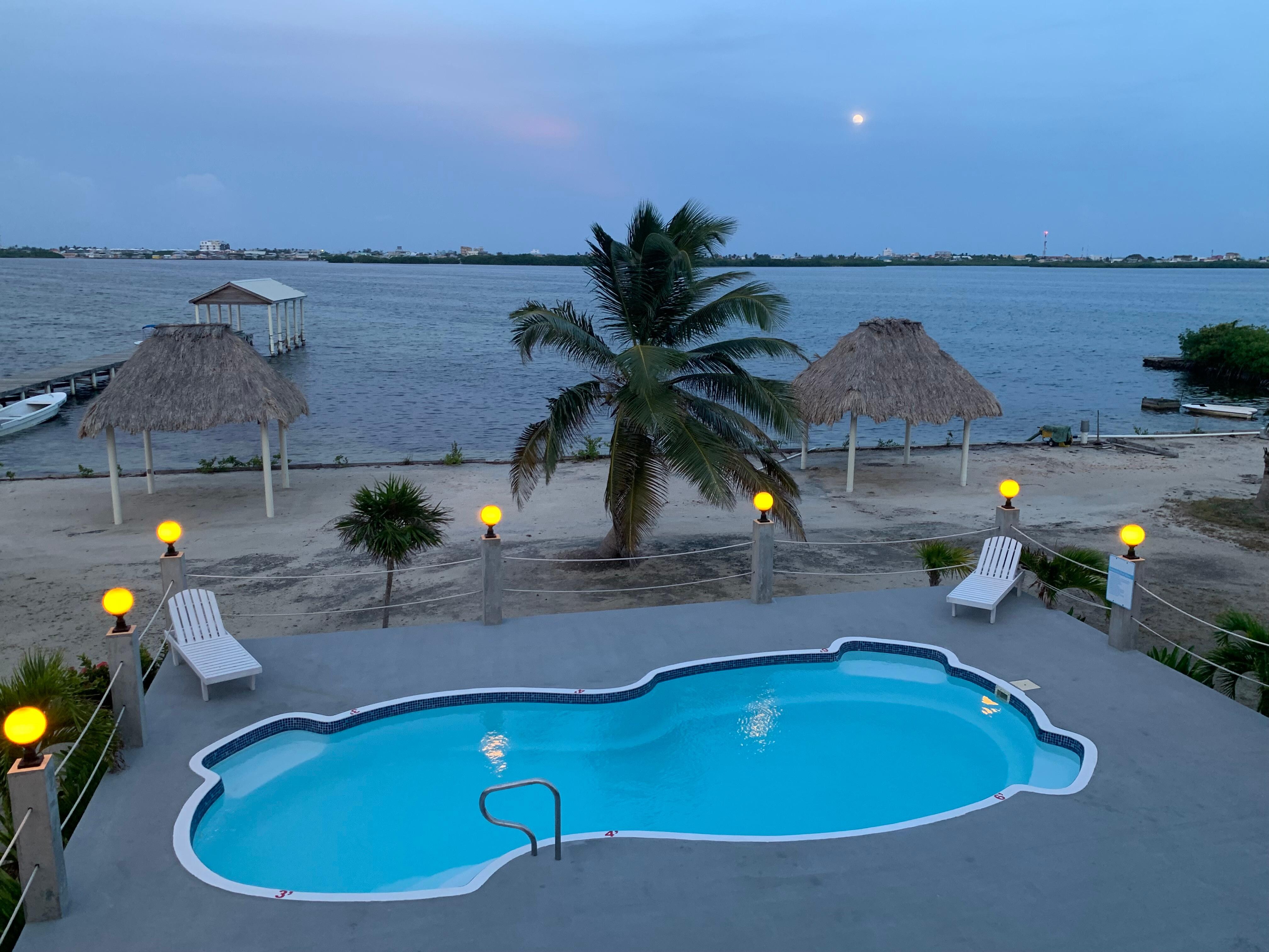 so fortunate to catch a full moon in paradise.