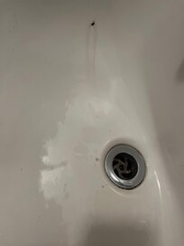 The cracked sink ..... no hot water entire time so turns out I avoided this too .