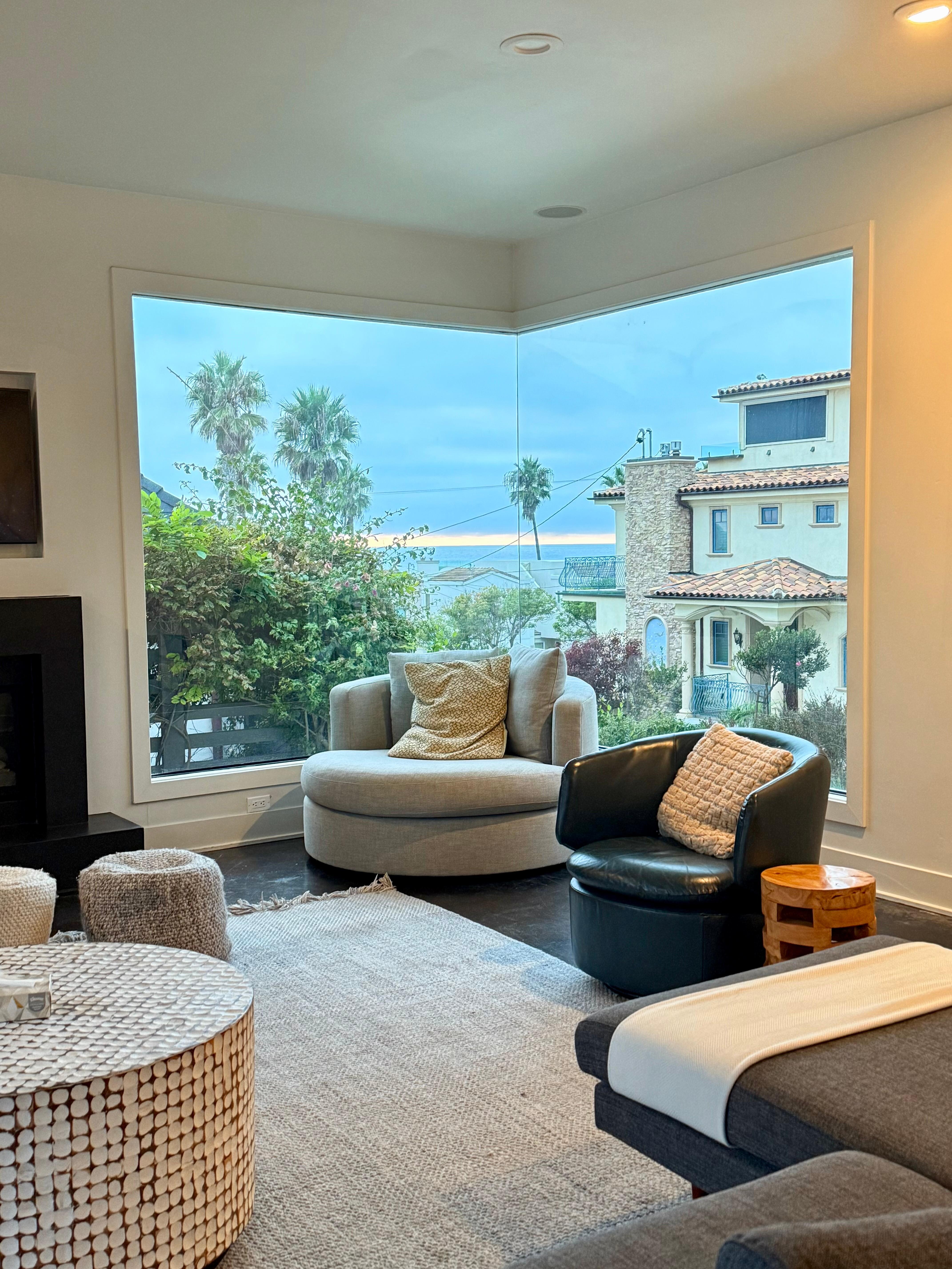 The living room with an amazing view!