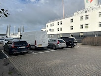 Car park, NO SIGNS!!!