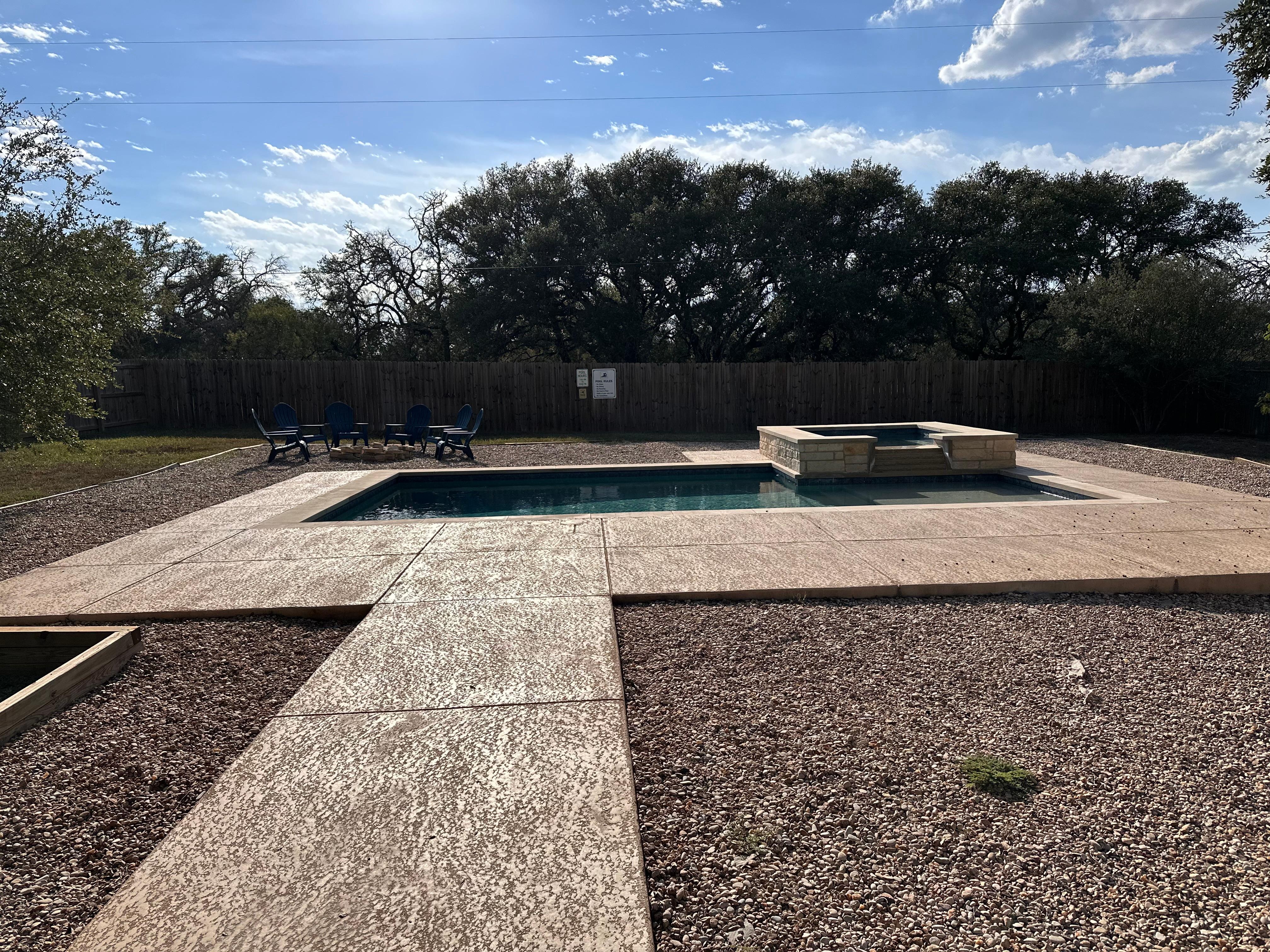 We loved the pool and hot tub. 