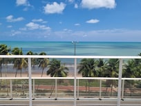 Foto da área da piscina