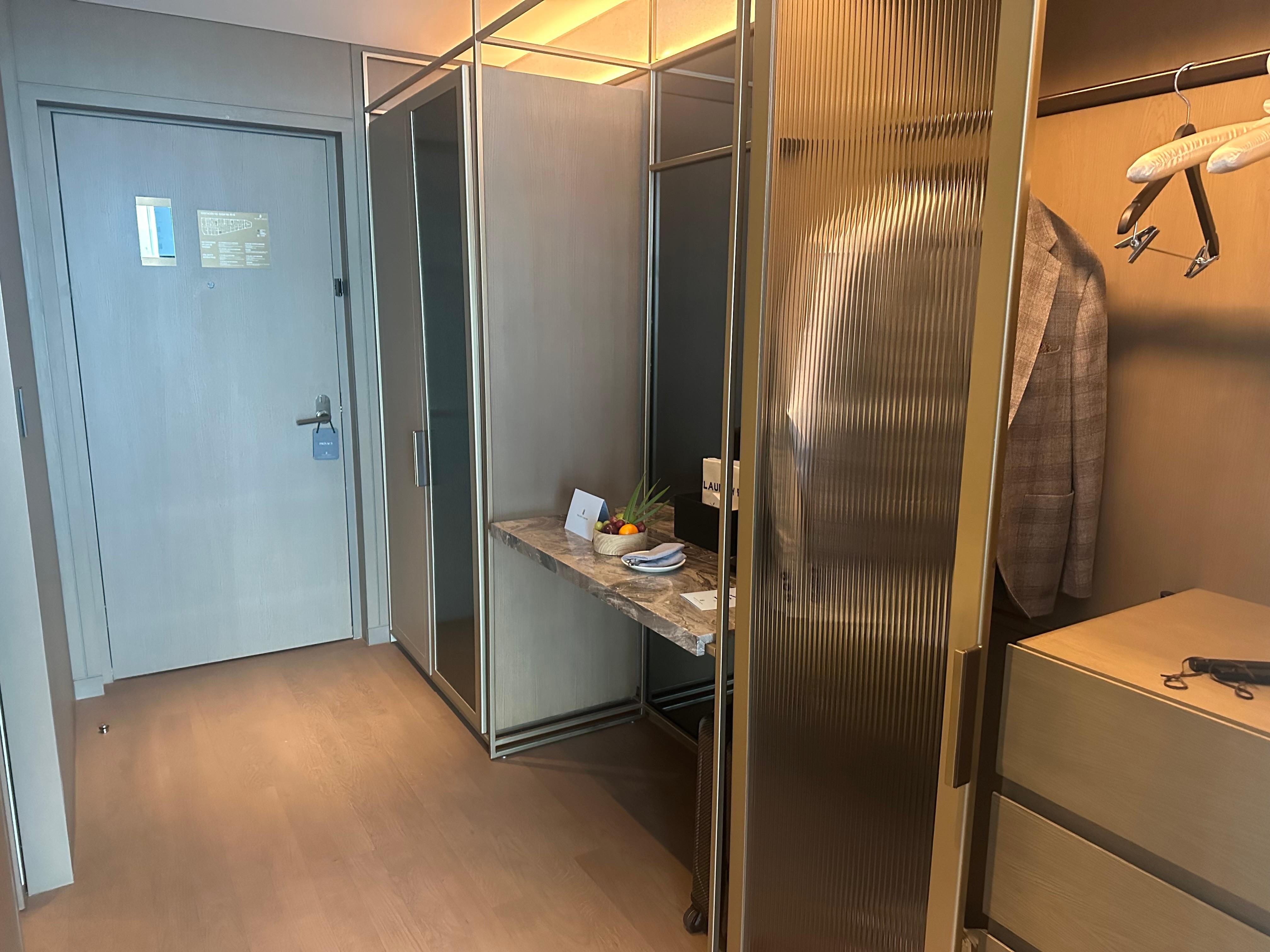 Very poor closet impractical totality 