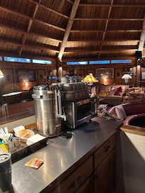 water, ice and sink area