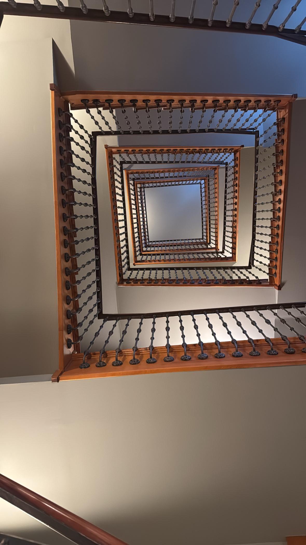 Por demás cómoda para hacer ejercicio y evitar el elevador