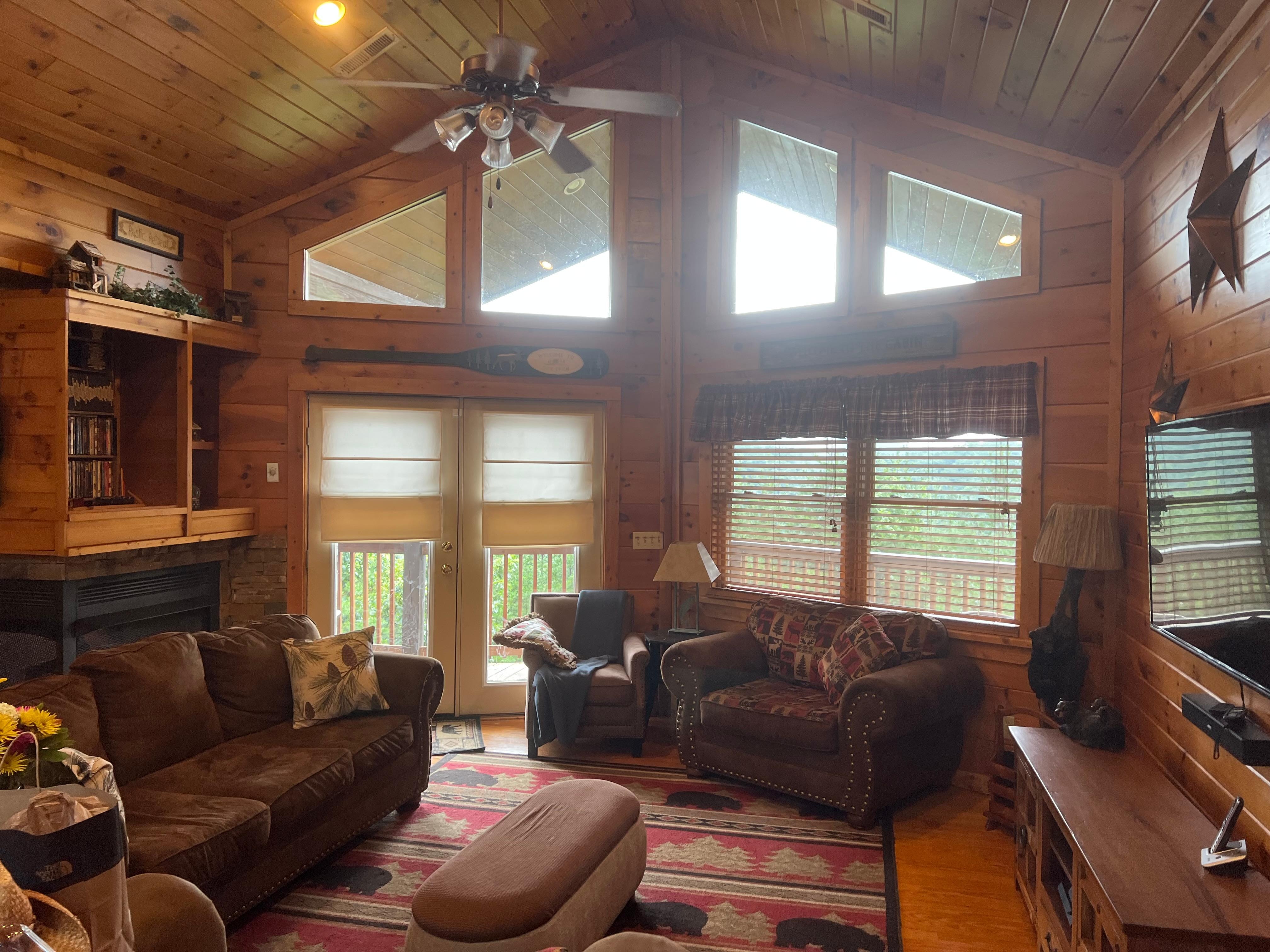 The family room with outstanding views of the mountains 
