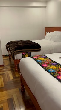 Habitación grande y cómoda