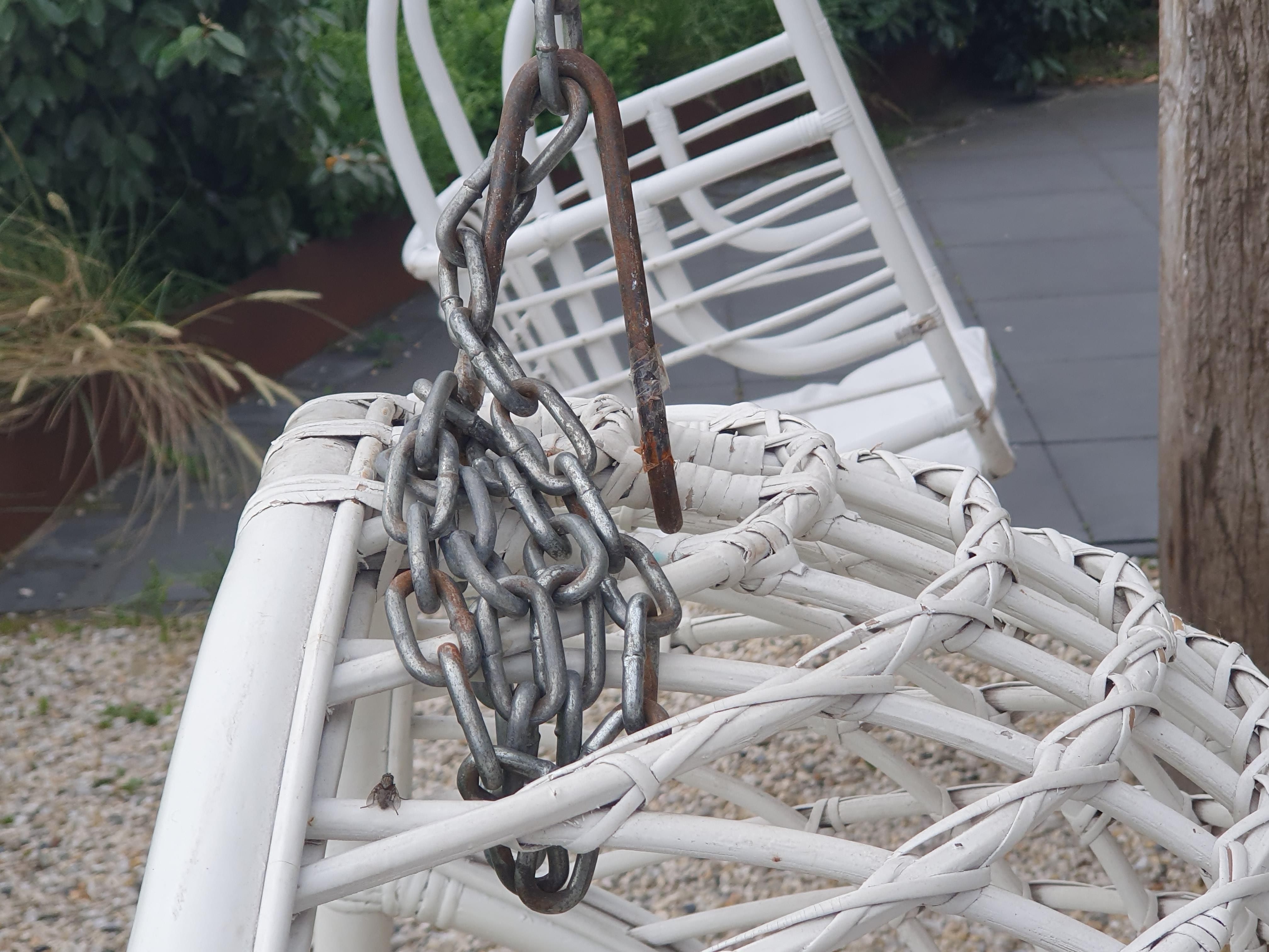 Reparierter Hängestuhl