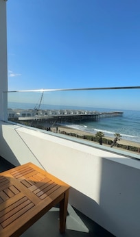 Worth it to get ocean side room