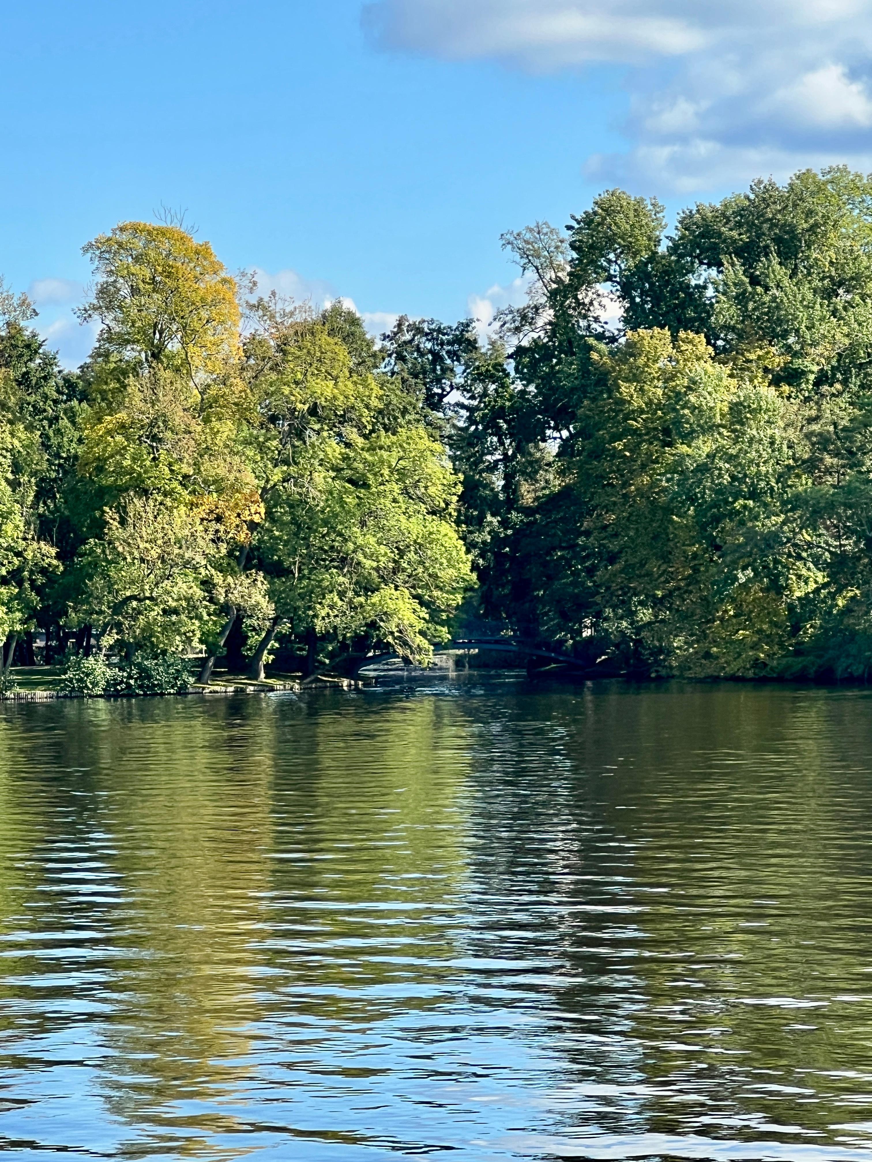Eine Schifffahrt über die Seen mit super Aussicht 