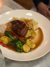 Tenderloin was good… asked for more jus