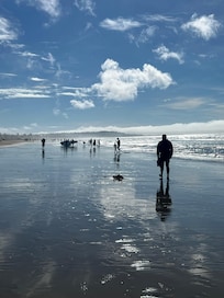 Stranden rett utenfor.