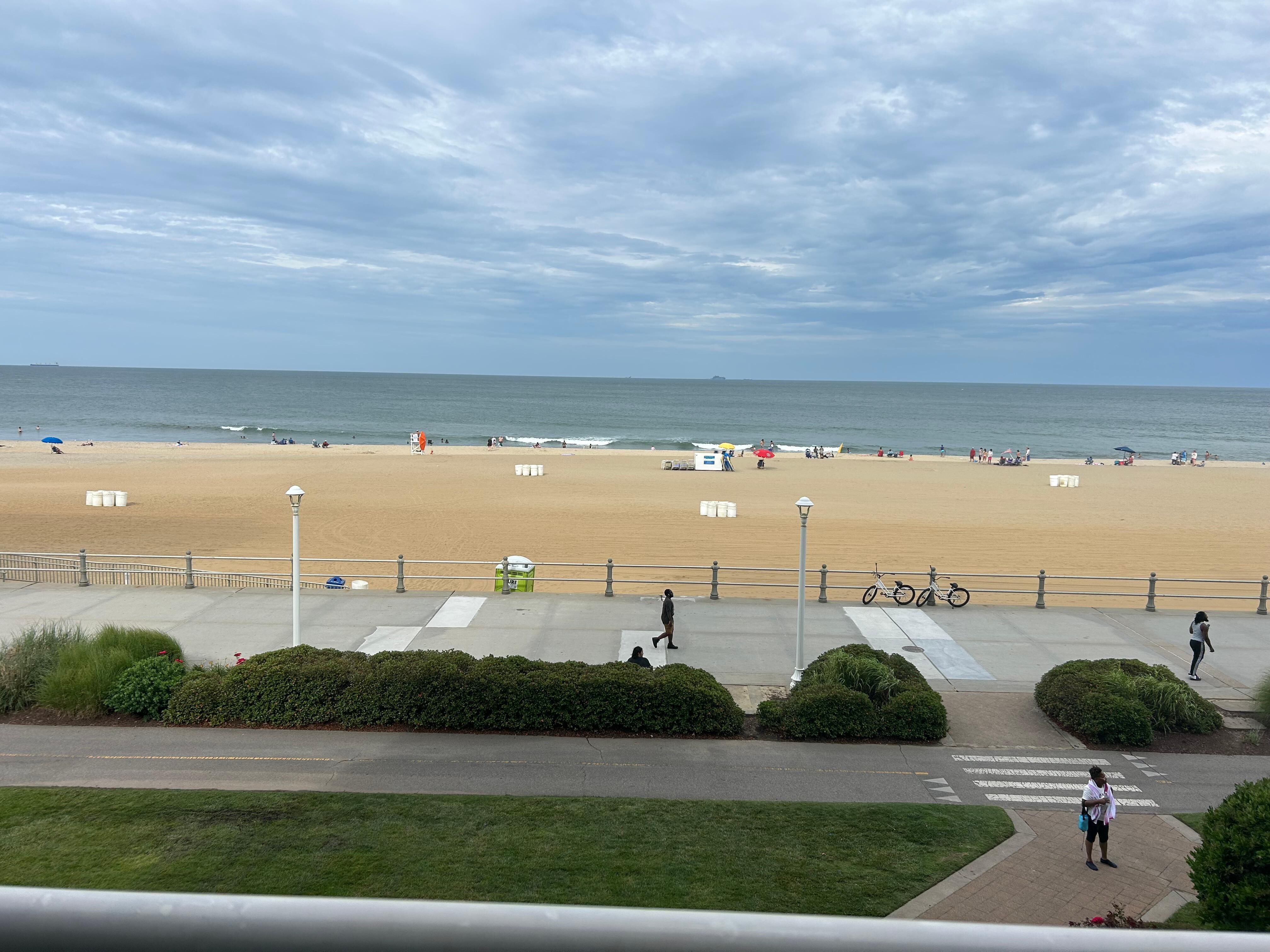 Proximity of the beach/boardwalk from the balcony, 3rd floor room. 
