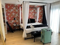 An expensive luxury room with issues!